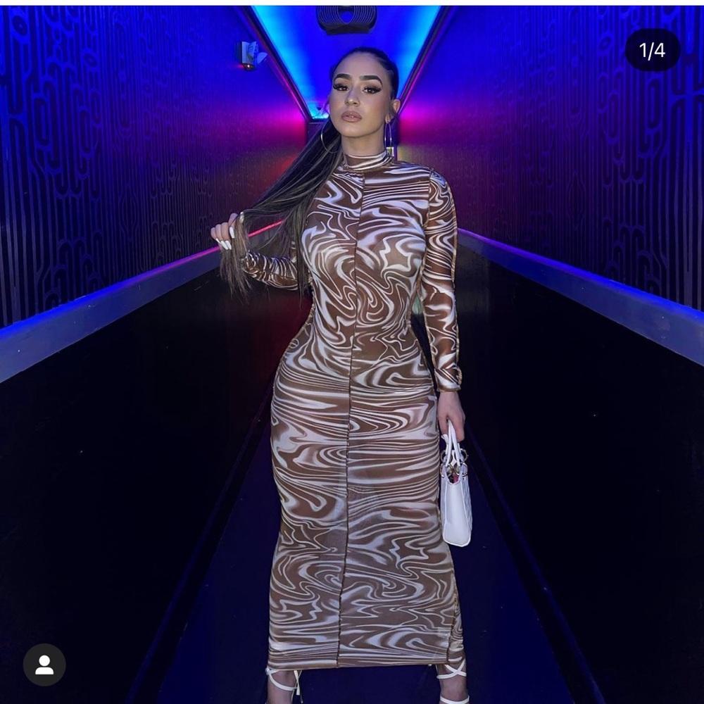 COPY - Swirl fashion nova dress